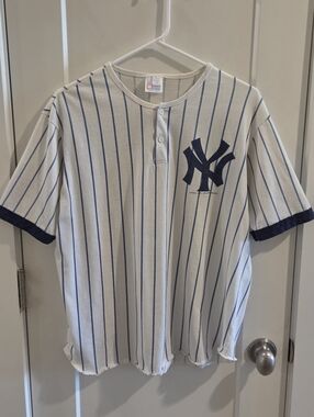 Vintage 1988 Garan New York Yankees Pinstripe T-Shirt Jersey - Size XL - White